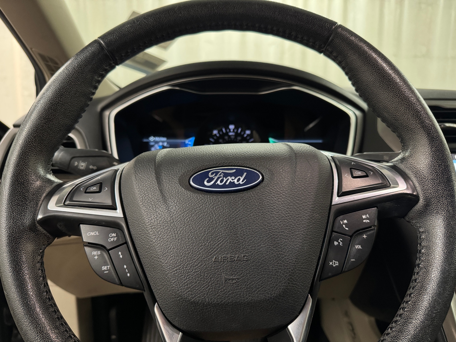 Thumbnail: 2019 Ford Fusion - 4
