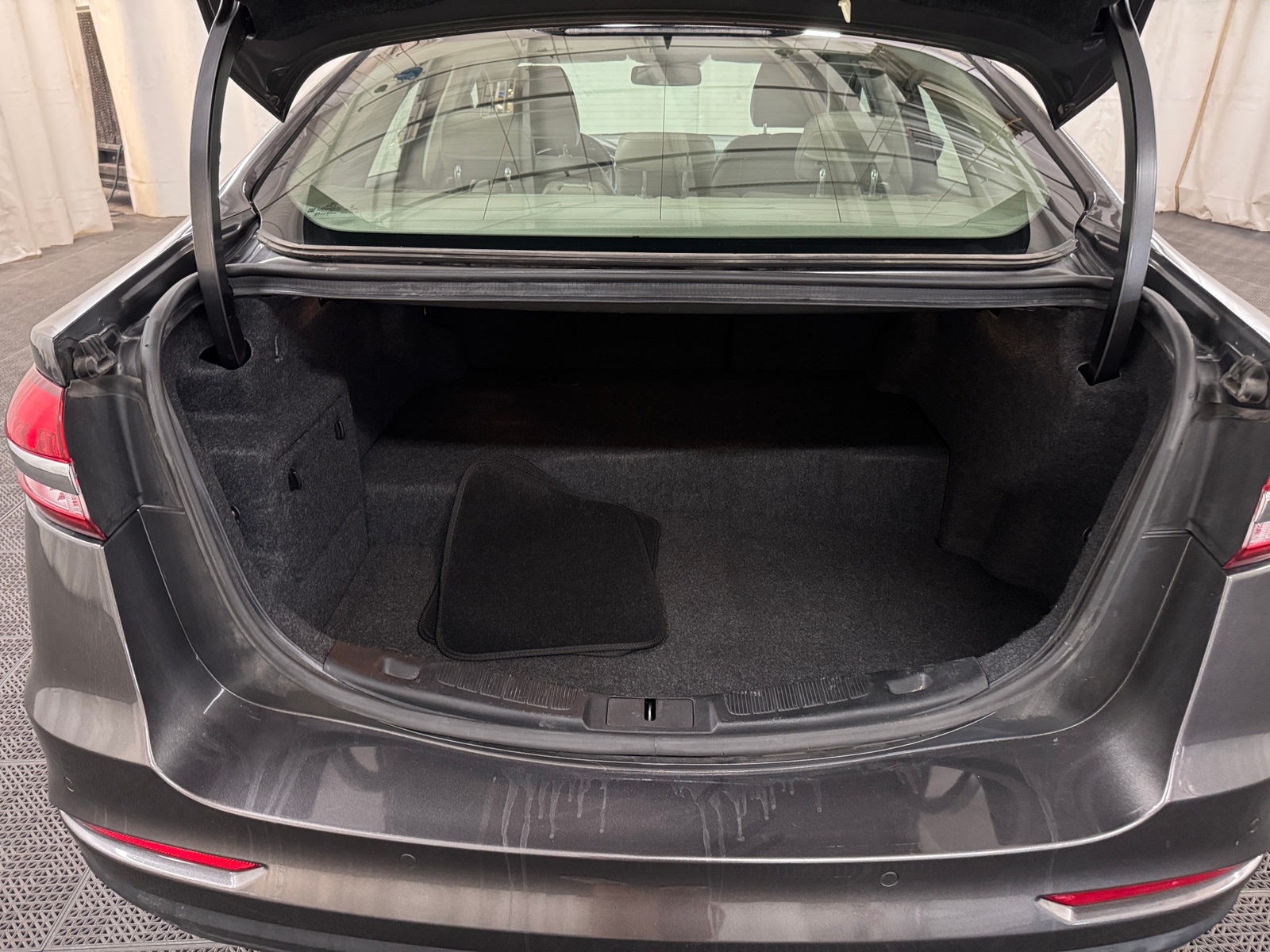 Thumbnail: 2019 Ford Fusion - 6