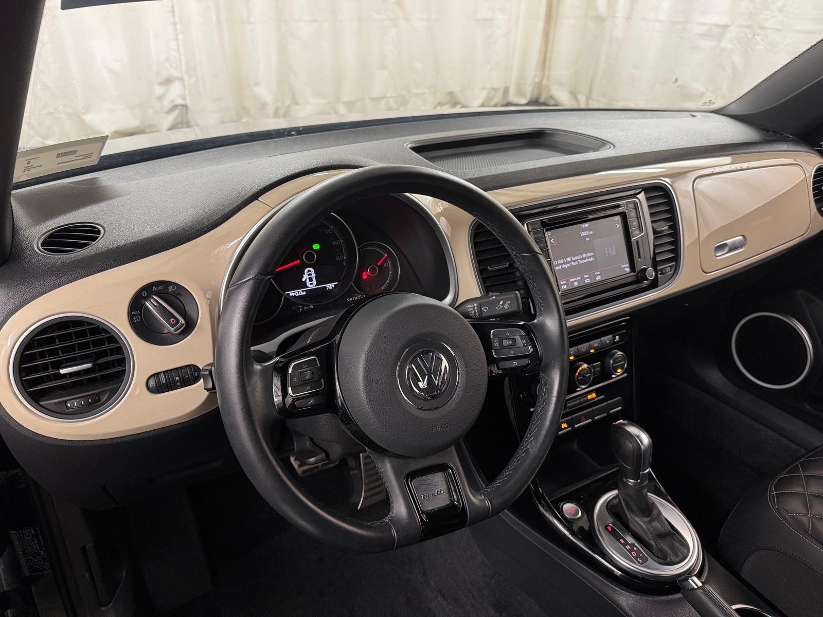 Thumbnail: 2019 Volkswagen Beetle - 2