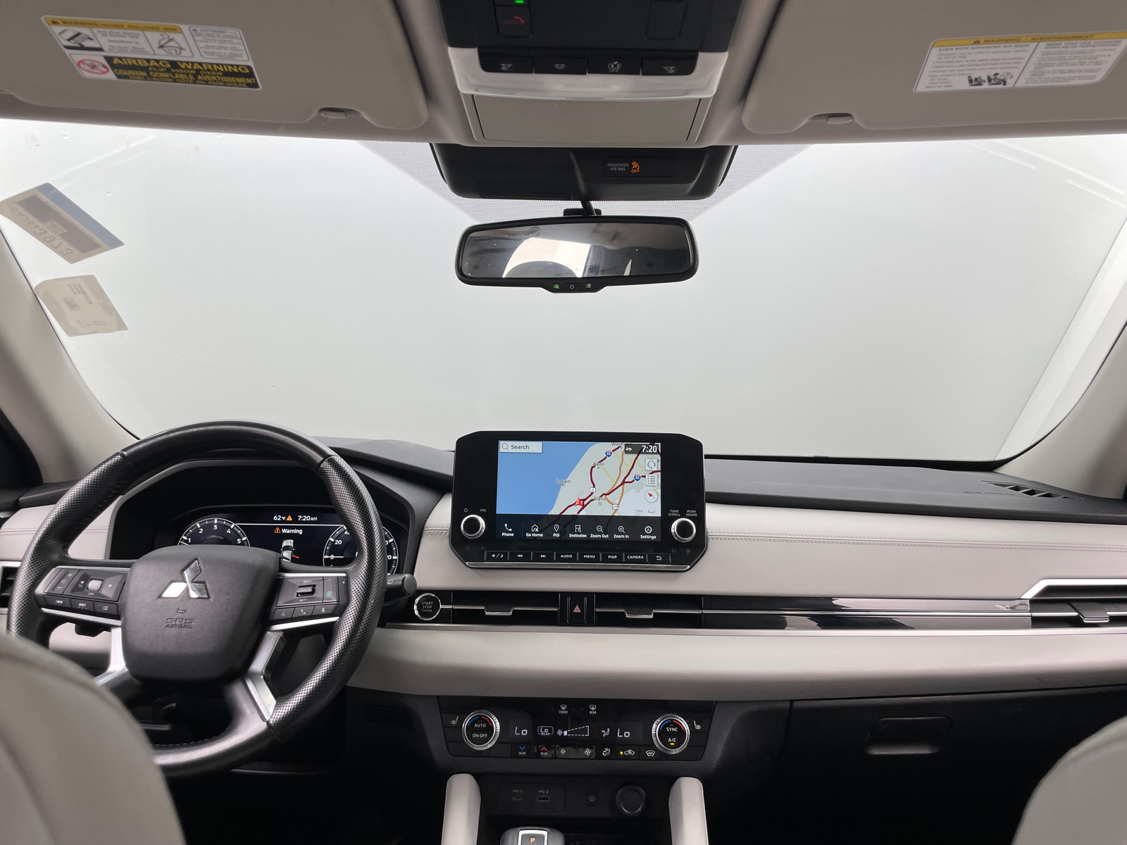 Thumbnail: 2022 Mitsubishi Outlander - 2