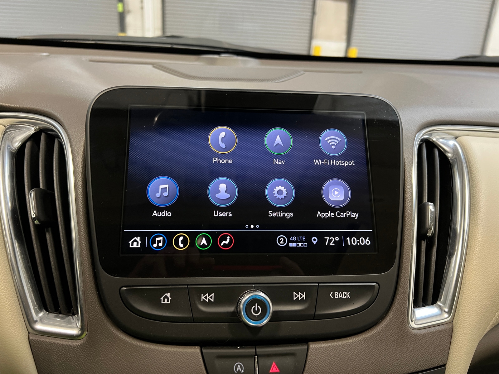 Thumbnail: 2024 Chevrolet Malibu - 3