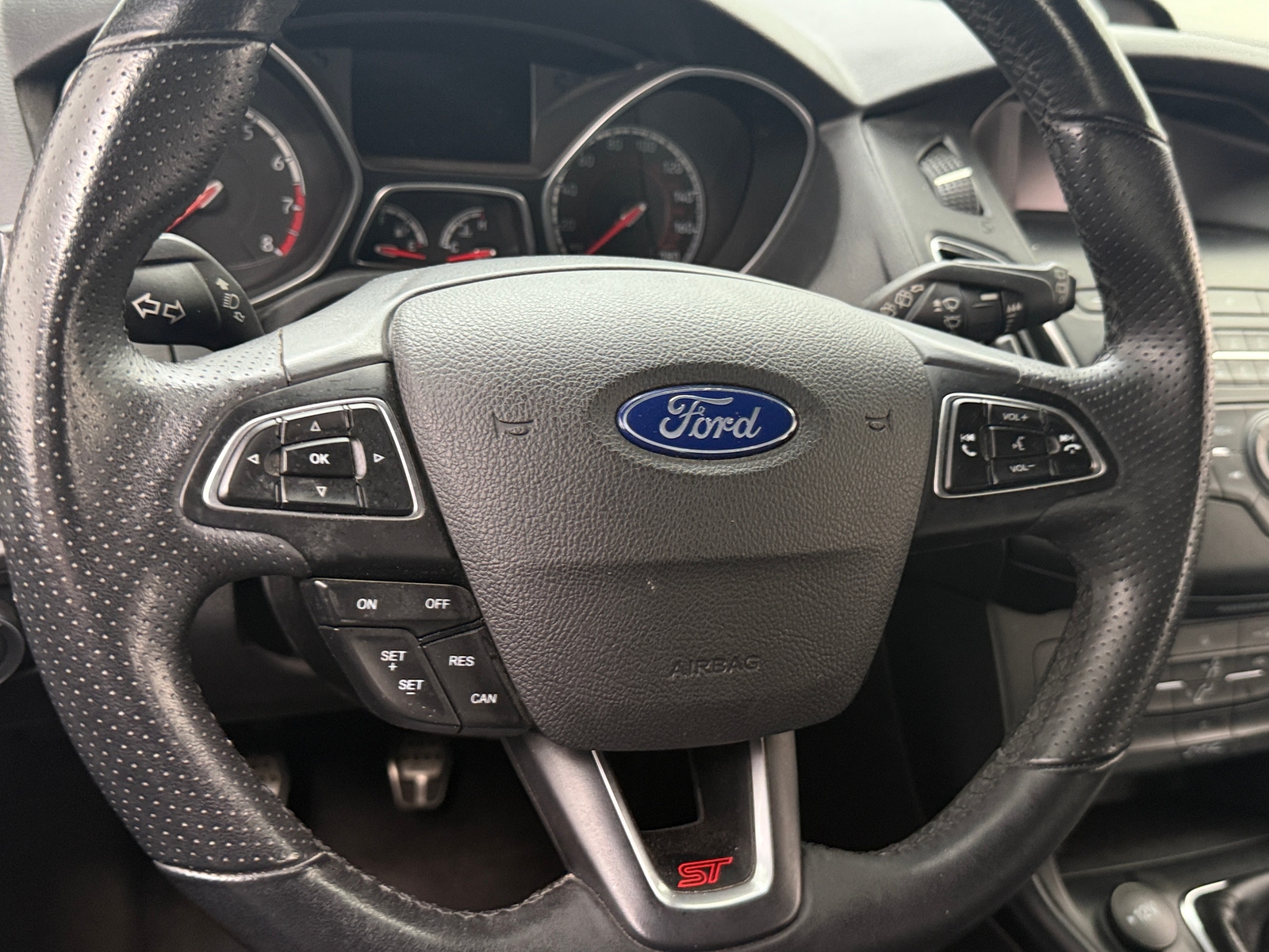 Thumbnail: 2018 Ford Focus - 5