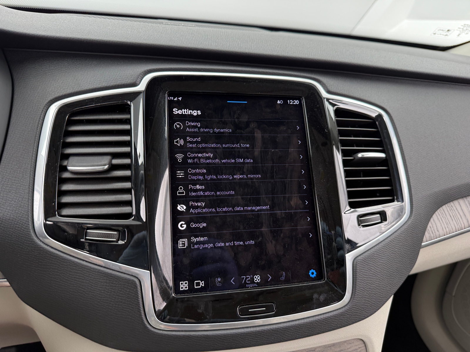 Thumbnail: 2023 Volvo XC90 - 3