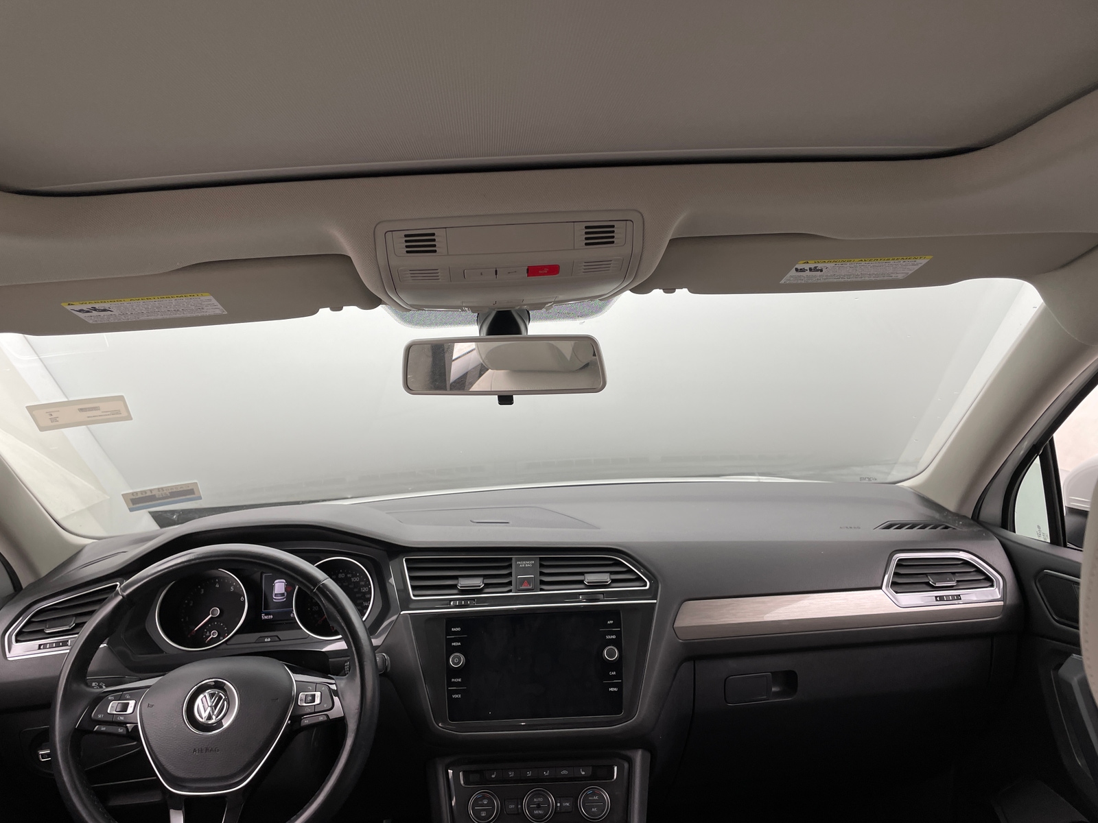 Thumbnail: 2018 Volkswagen Tiguan - 2