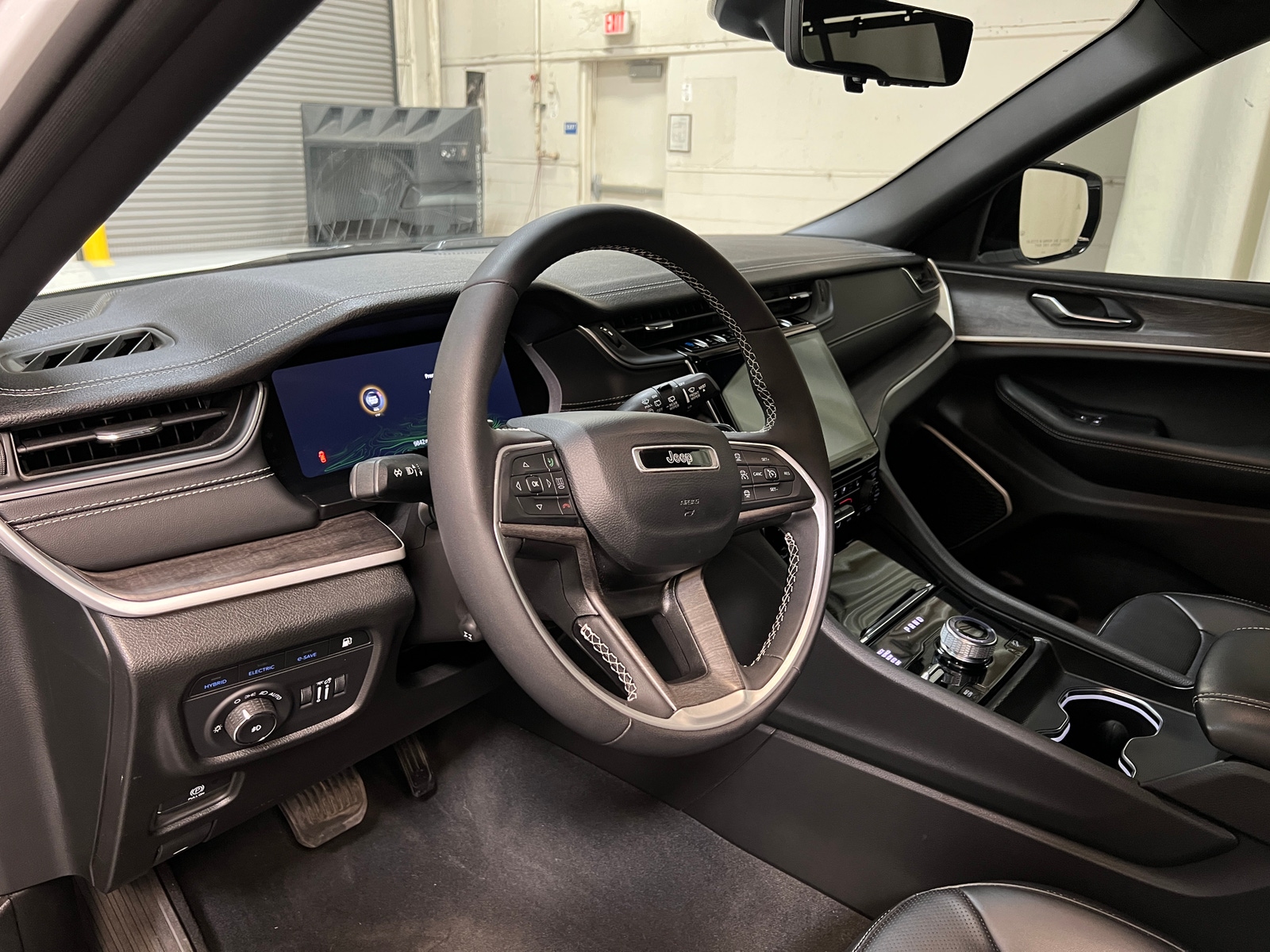 Thumbnail: 2024 Jeep Grand Cherokee - 2