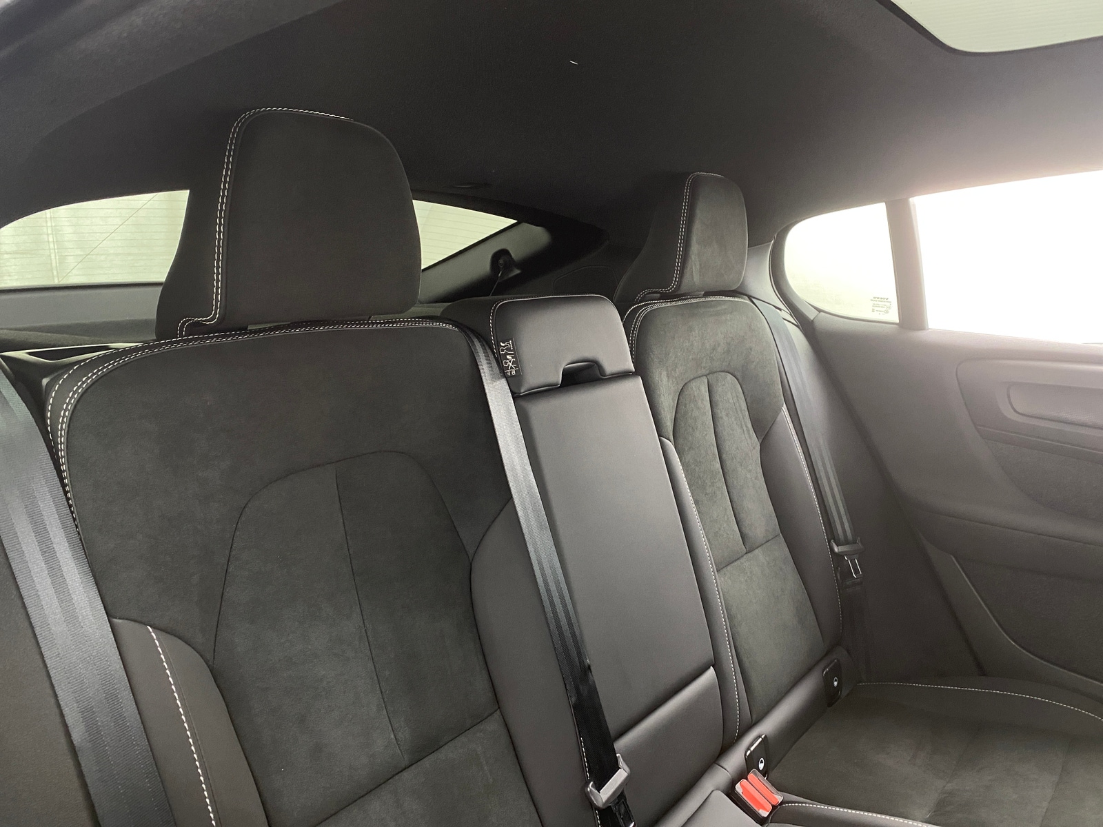 Thumbnail: 2023 Volvo C40 - 6