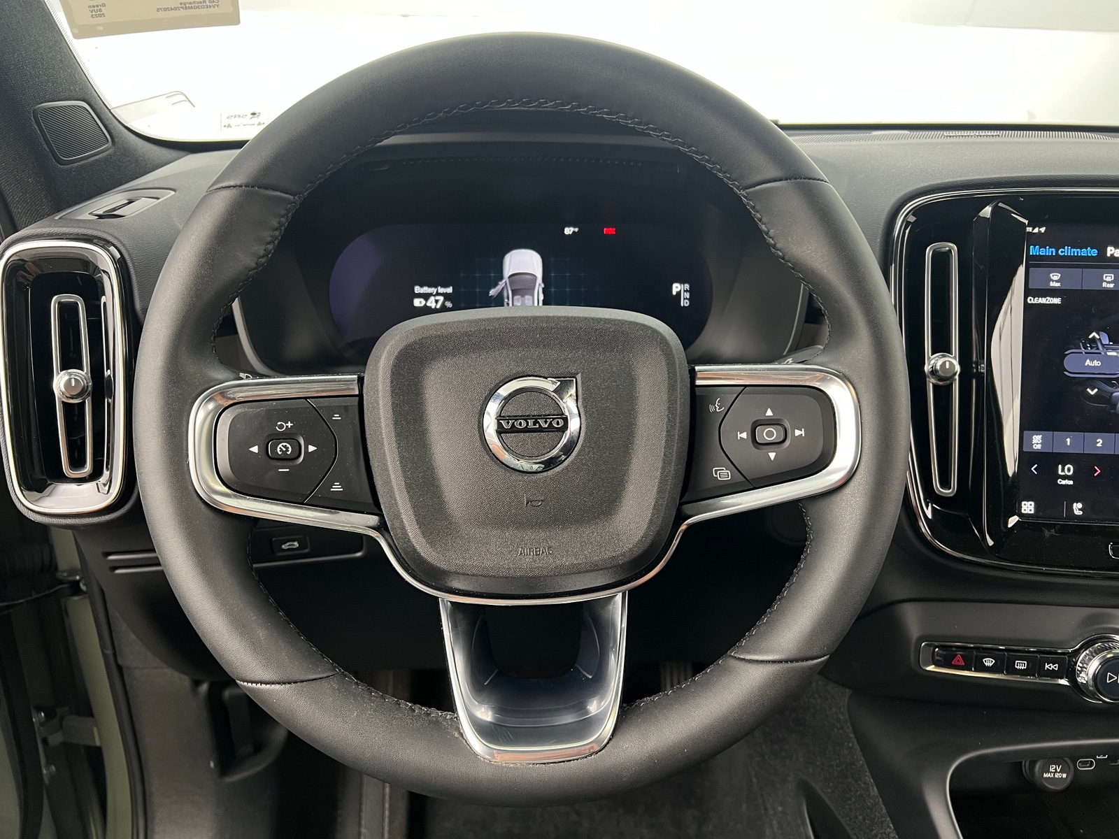 Thumbnail: 2023 Volvo C40 - 5