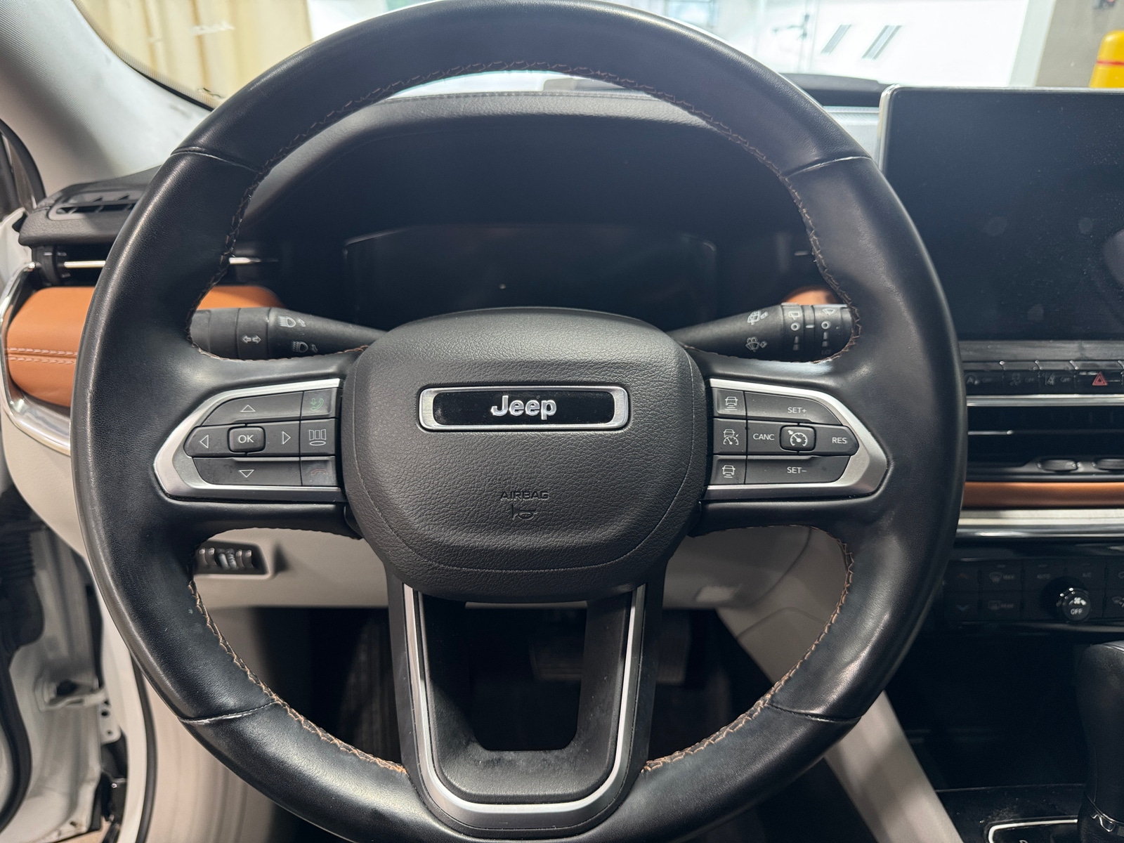 Thumbnail: 2022 Jeep Compass - 4