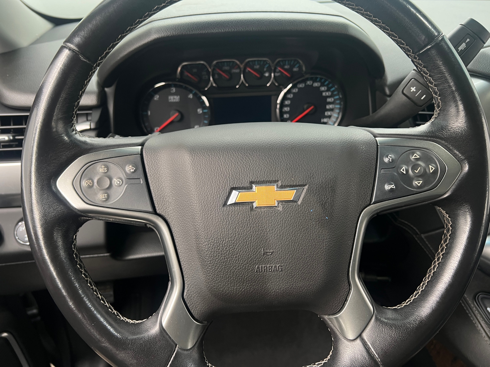 Thumbnail: 2020 Chevrolet Suburban - 4