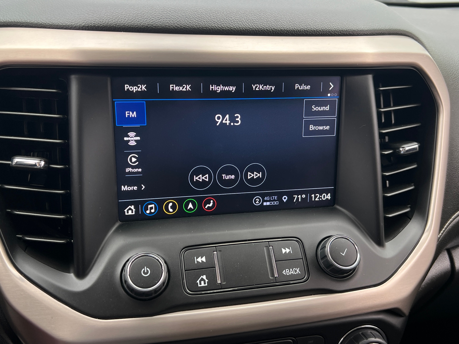 Thumbnail: 2023 GMC Acadia - 3