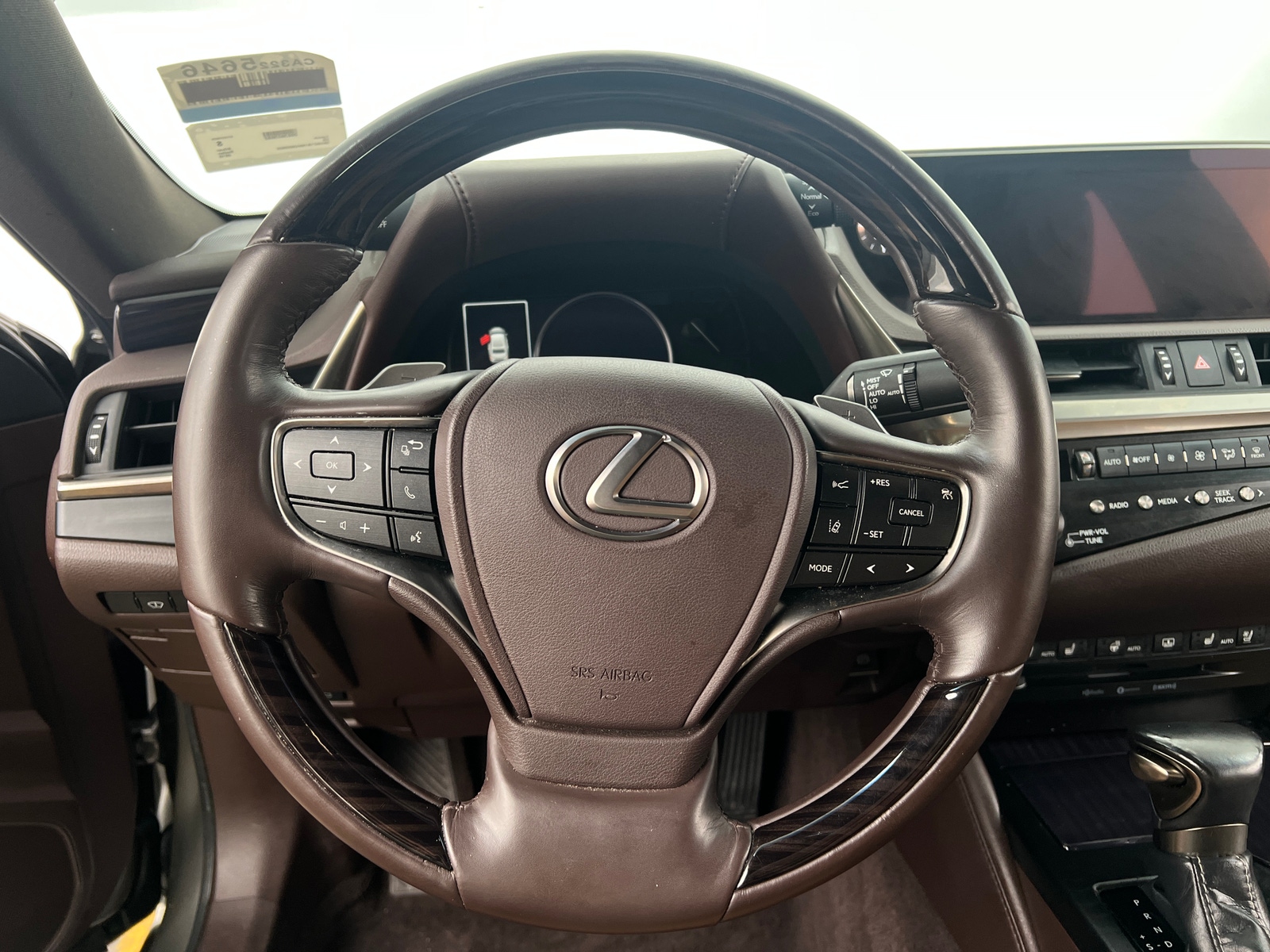 Thumbnail: 2019 Lexus ES - 5