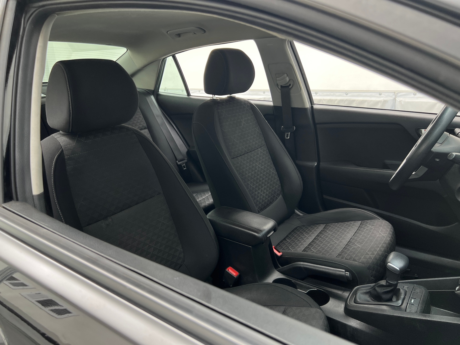 Thumbnail: 2018 Kia Rio - 2