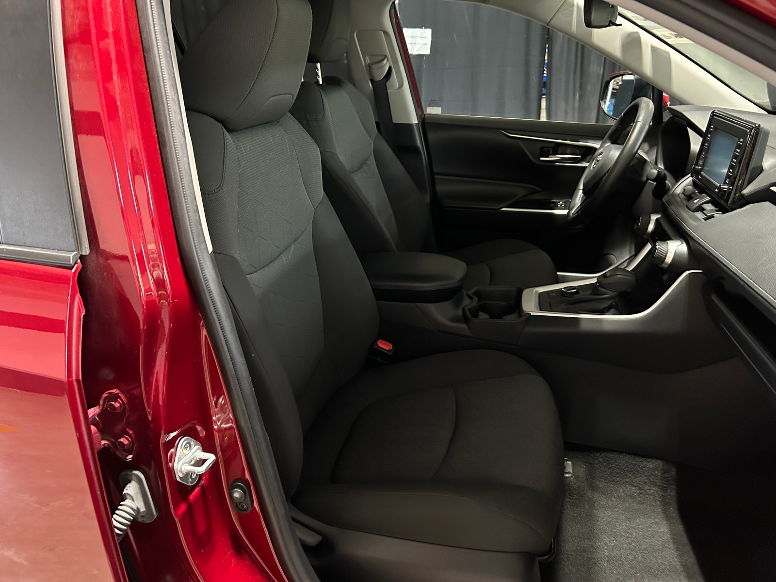 Thumbnail: 2021 Toyota RAV4 - 2