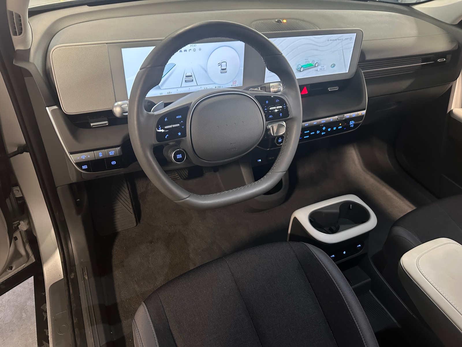 Thumbnail: 2024 Hyundai Ioniq 5 - 3