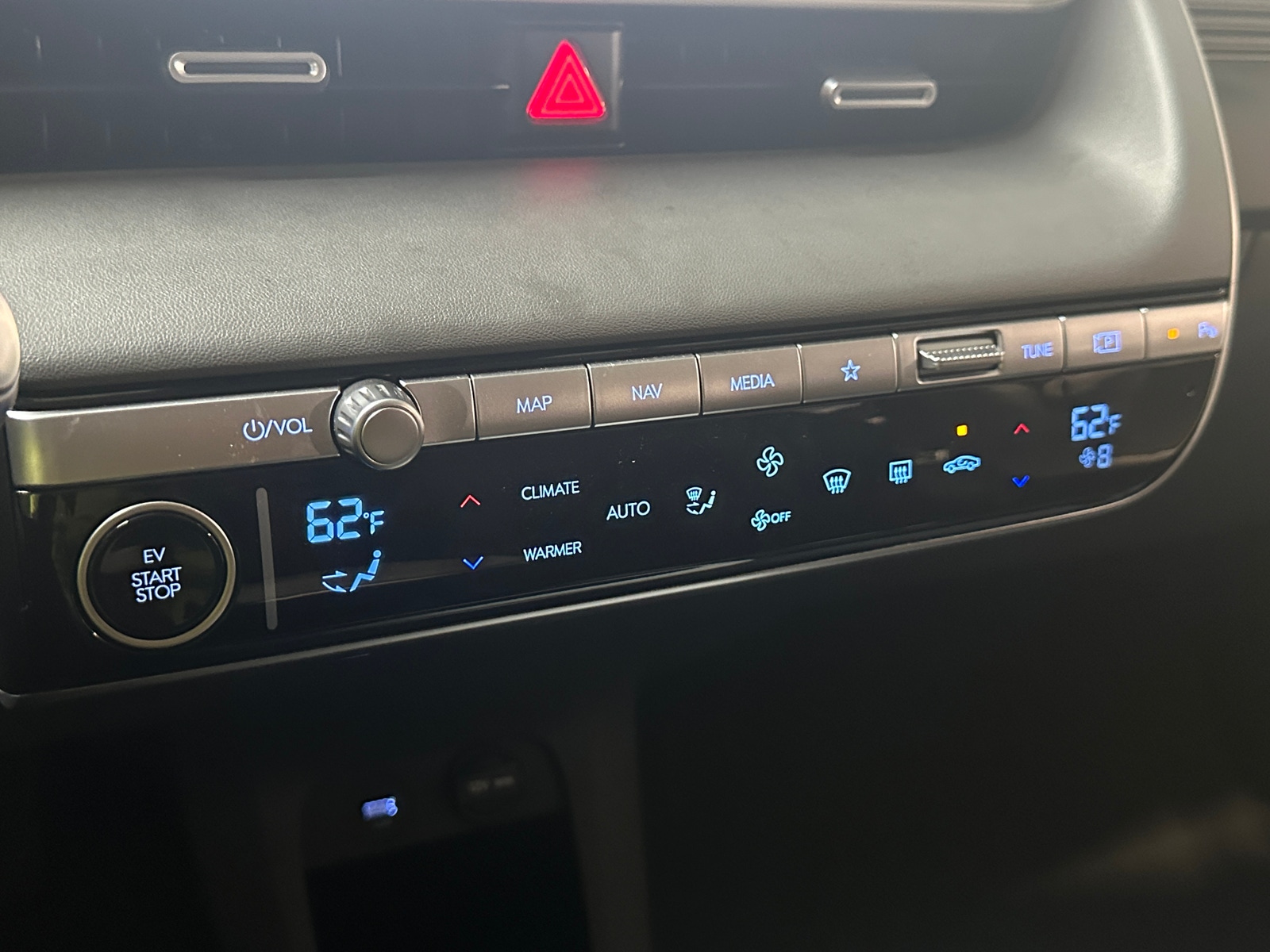 Thumbnail: 2024 Hyundai Ioniq 5 - 4