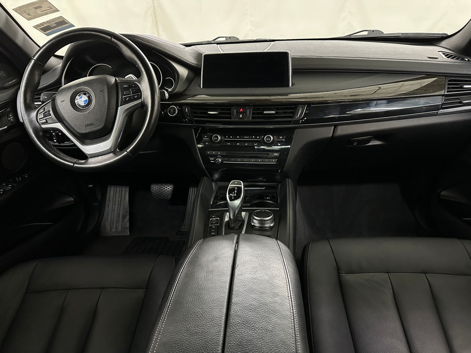 Thumbnail: 2019 BMW X6 - 2
