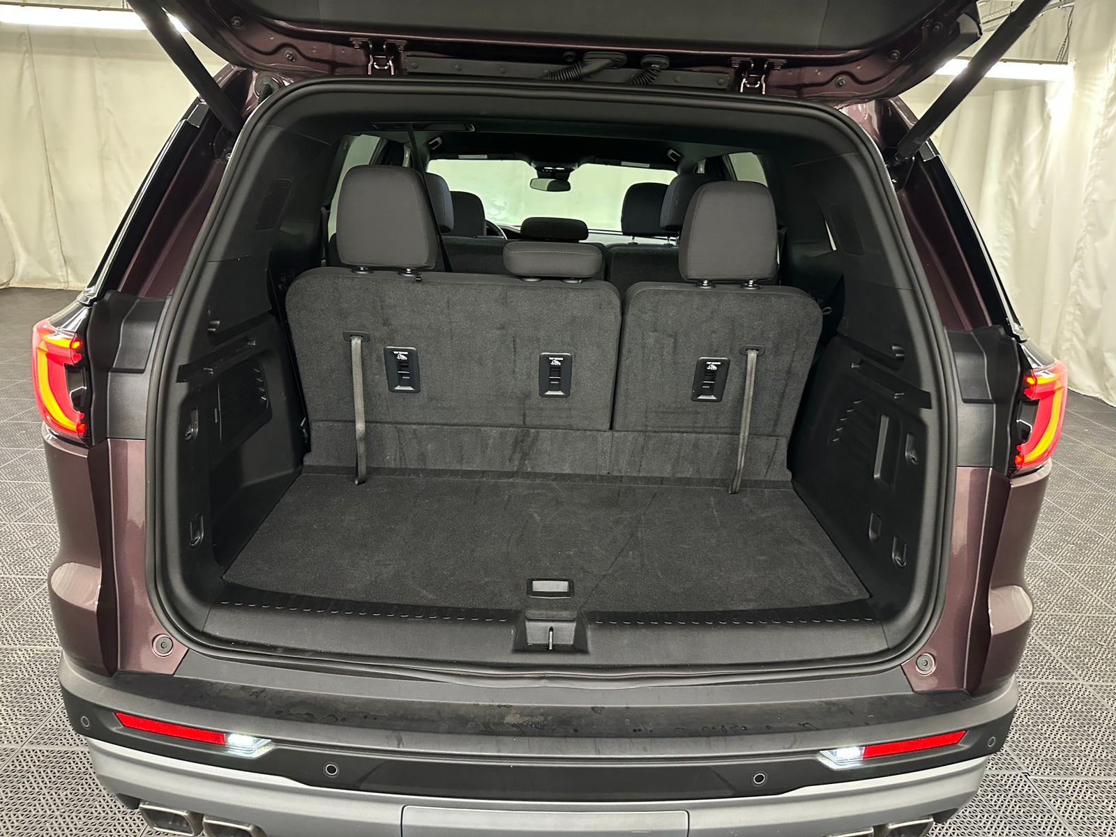 Thumbnail: 2025 GMC Acadia - 7