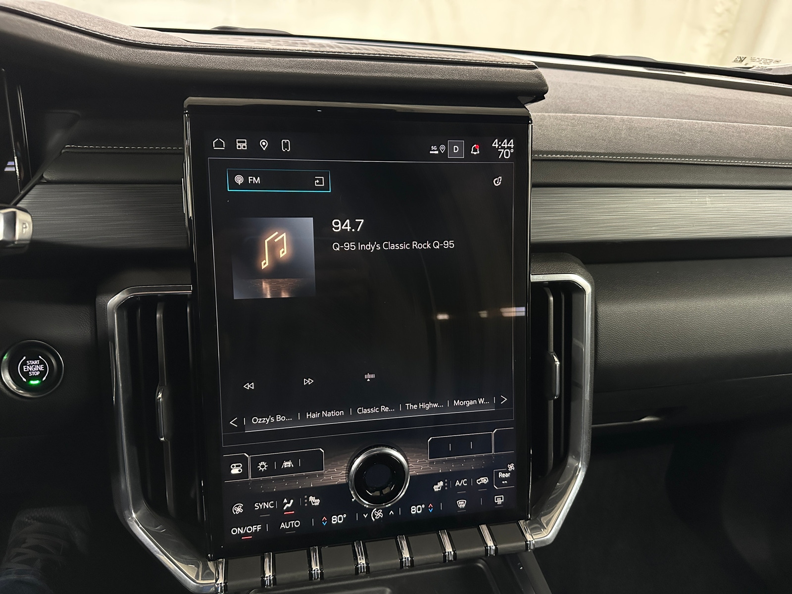 Thumbnail: 2025 GMC Acadia - 4