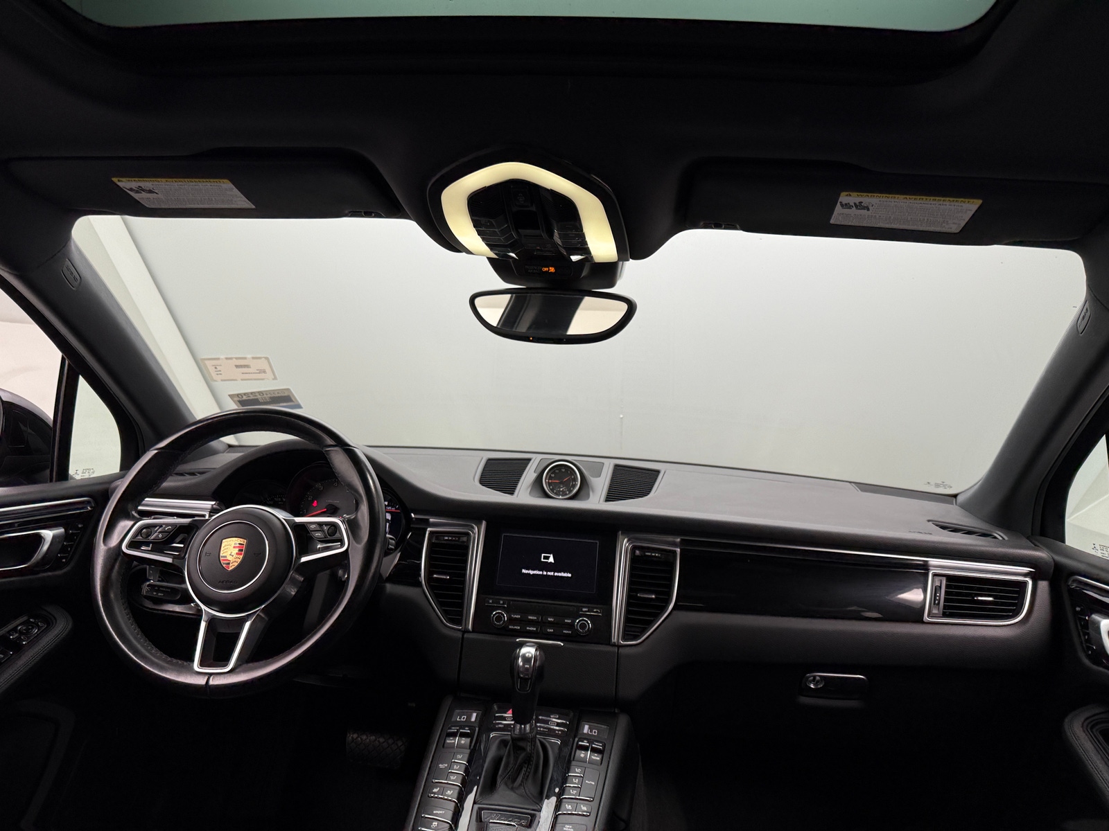 Thumbnail: 2018 Porsche Macan - 2