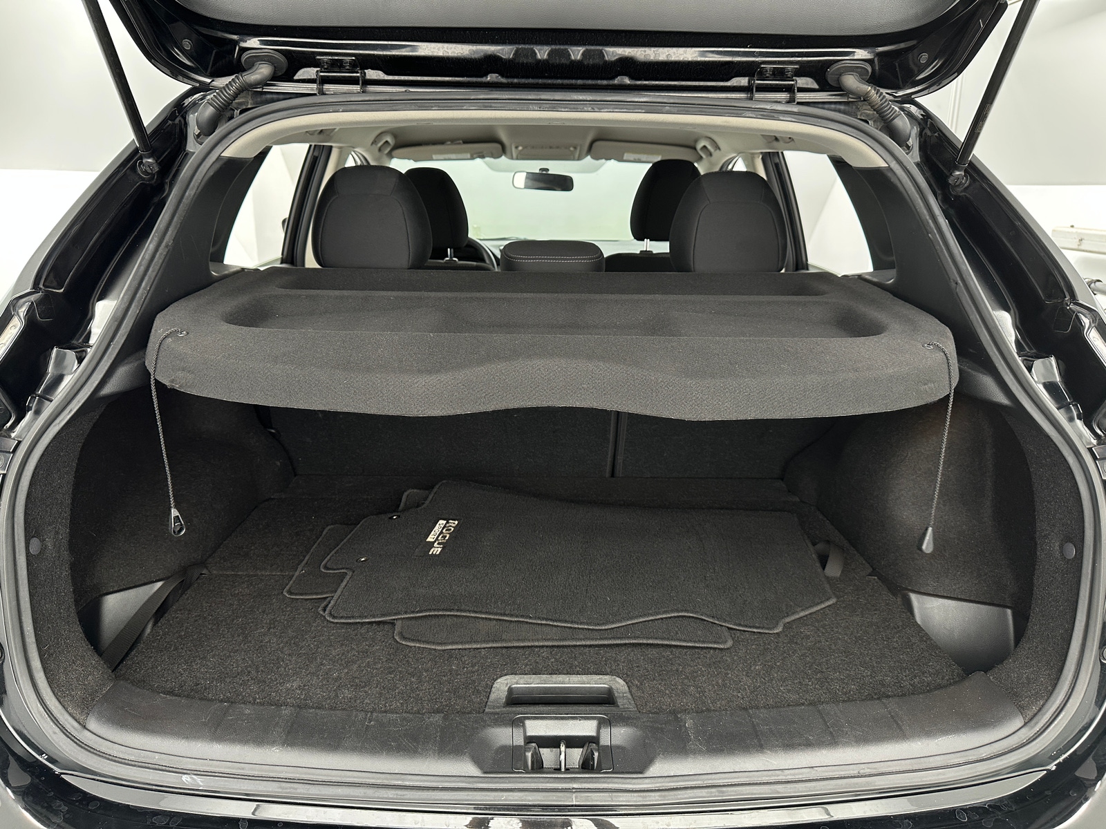 Thumbnail: 2017 Nissan Rogue Sport - 7