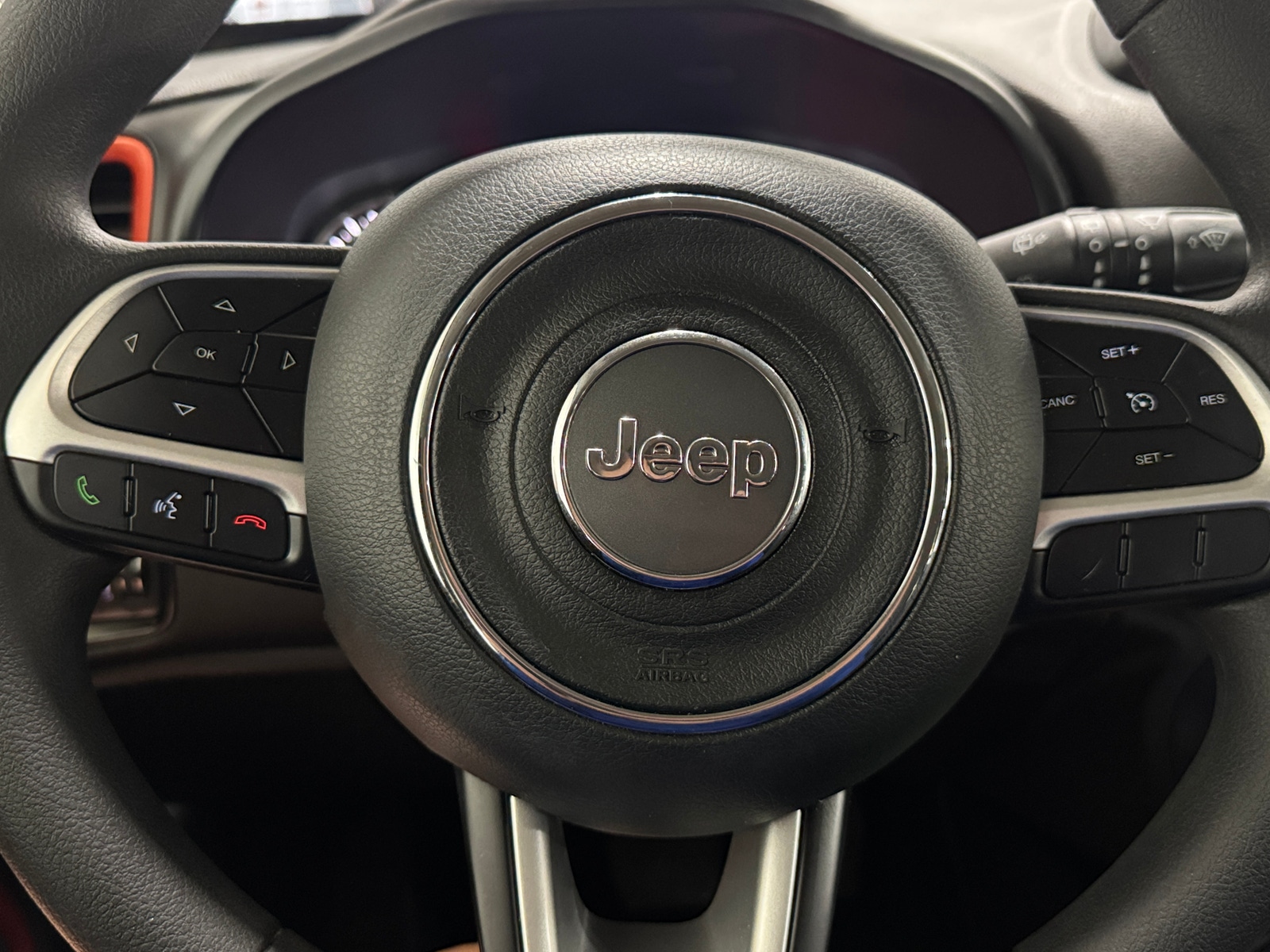 Thumbnail: 2018 Jeep Renegade - 5
