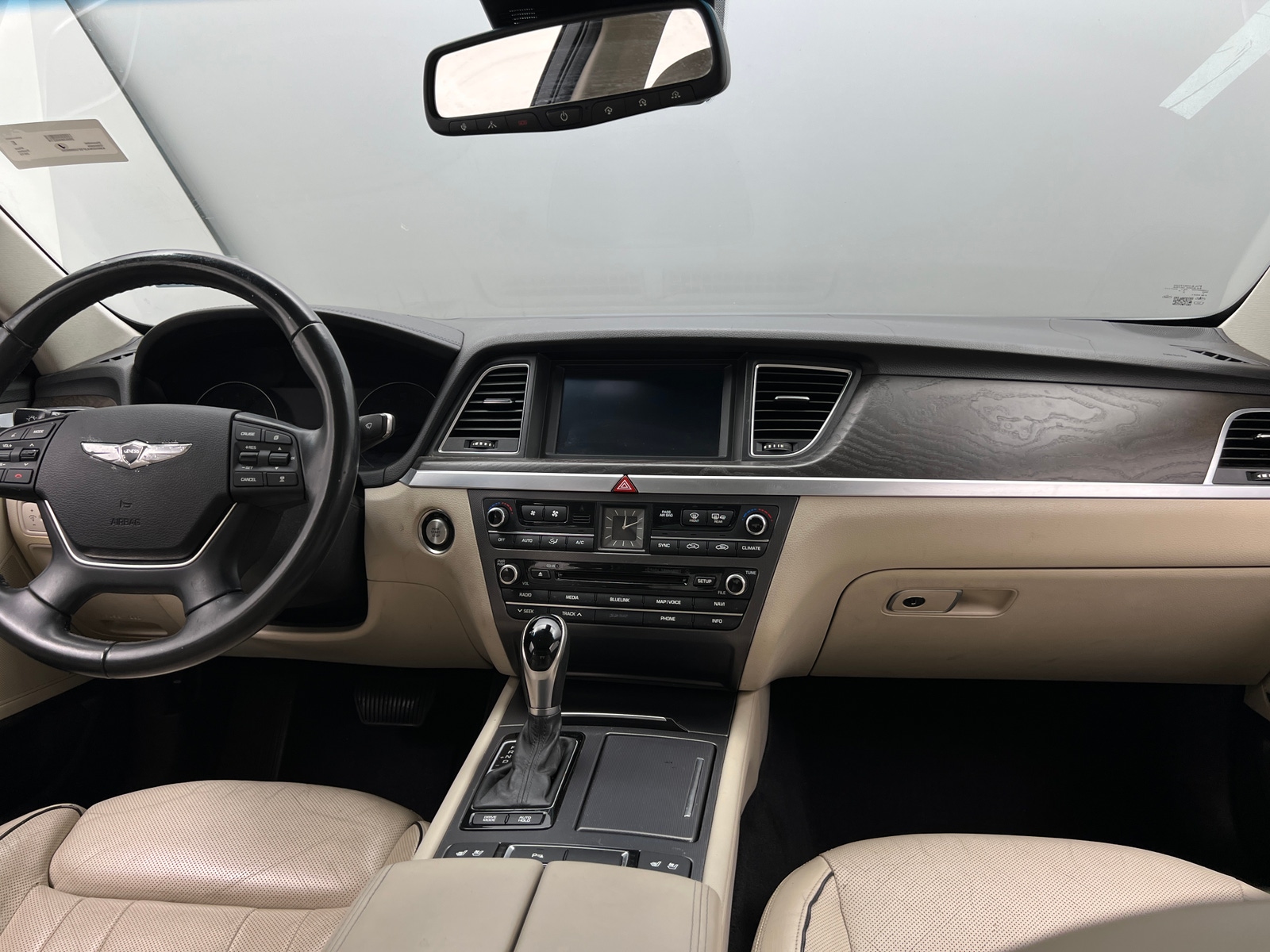 Thumbnail: 2015 Hyundai Genesis - 2