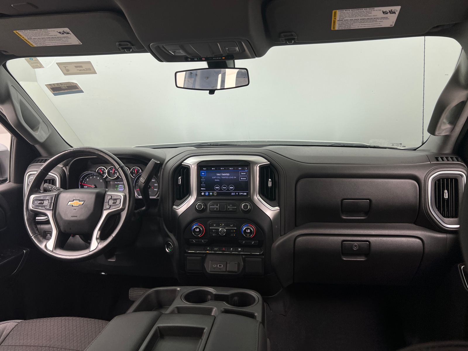 Thumbnail: 2020 Chevrolet Silverado 1500 - 3