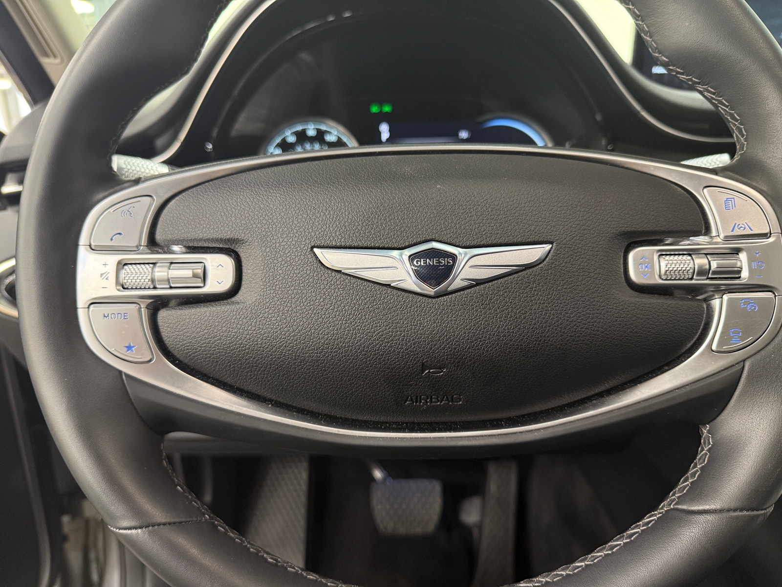 Thumbnail: 2025 Genesis GV70 - 4