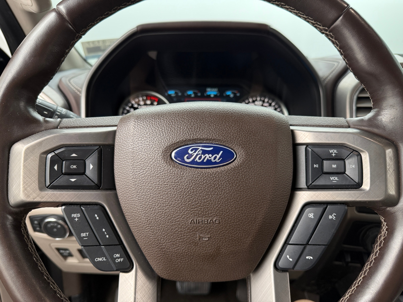 Thumbnail: 2019 Ford Econoline - 4