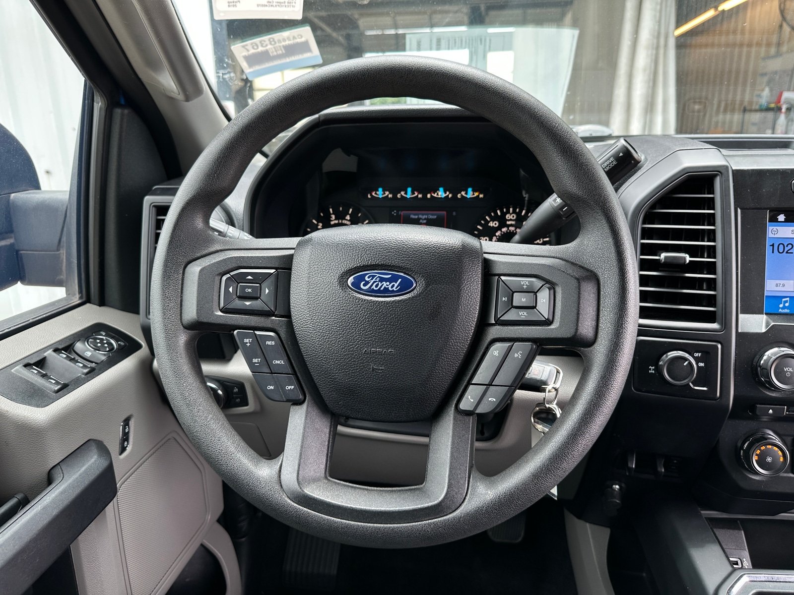 Thumbnail: 2018 Ford Econoline - 5