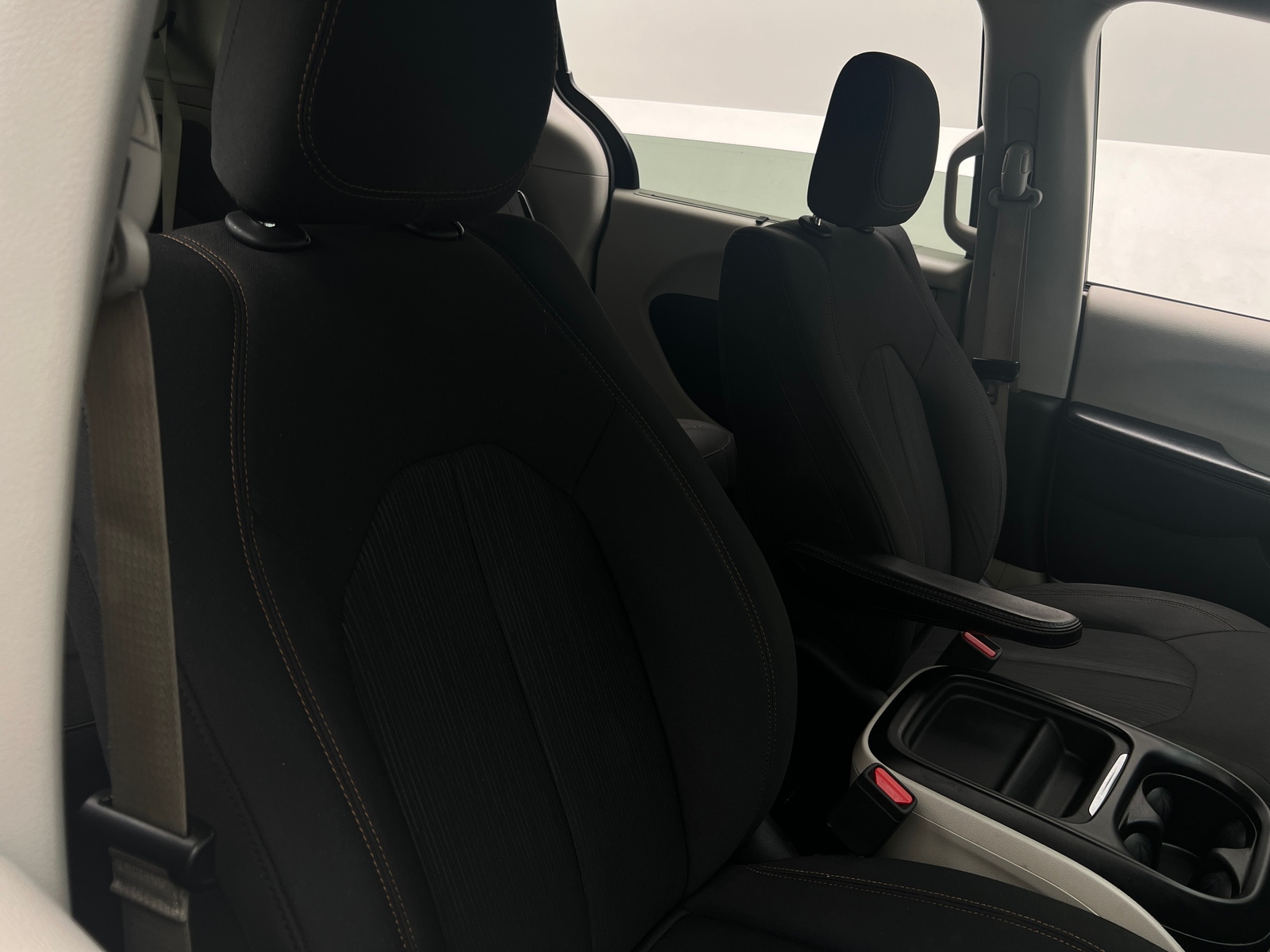 Thumbnail: 2018 Chrysler Pacifica - 2