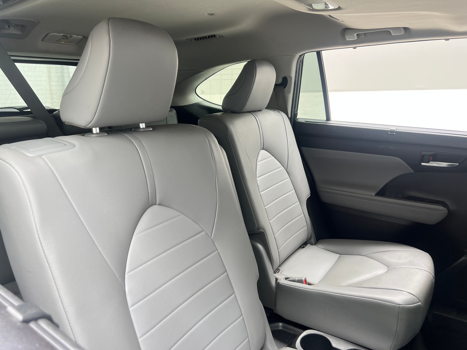 Thumbnail: 2020 Toyota Highlander - 5