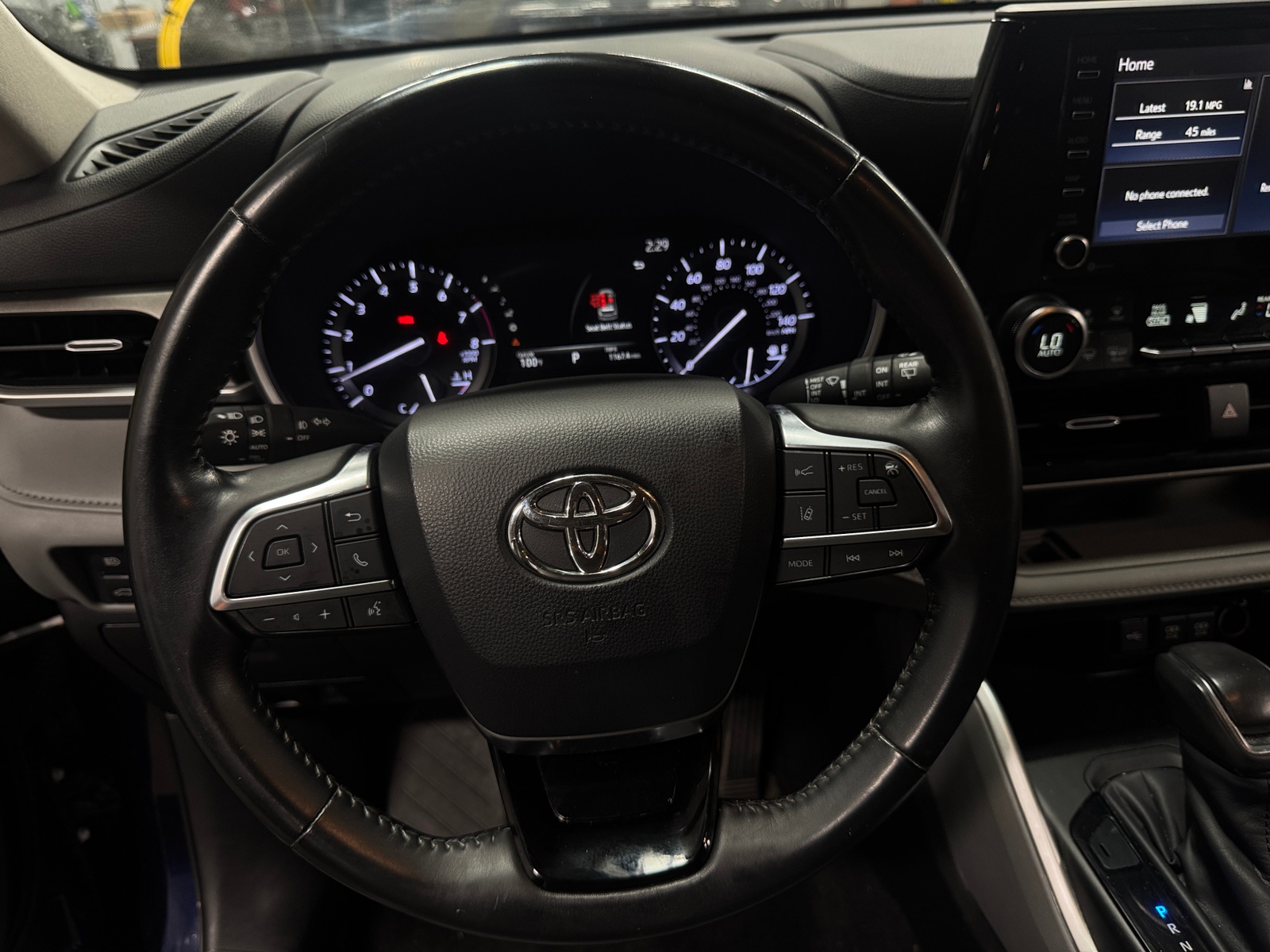 Thumbnail: 2020 Toyota Highlander - 4
