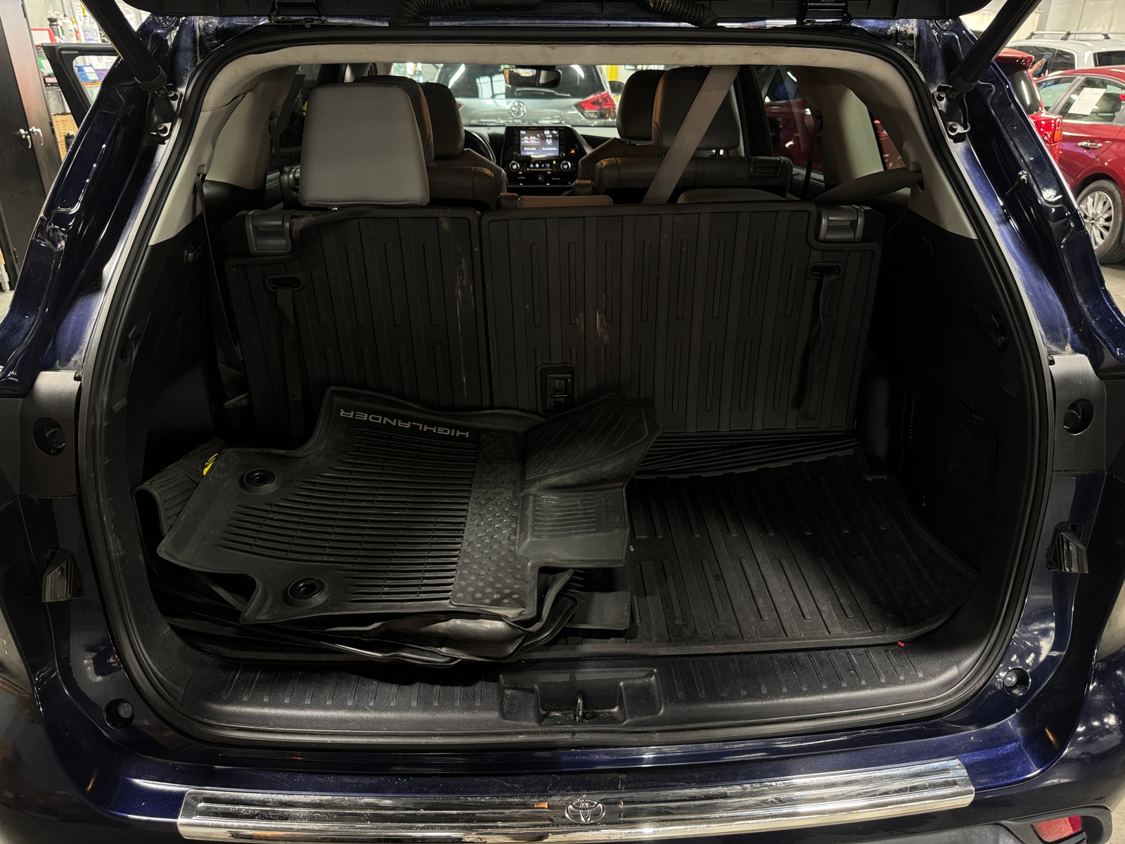 Thumbnail: 2020 Toyota Highlander - 6
