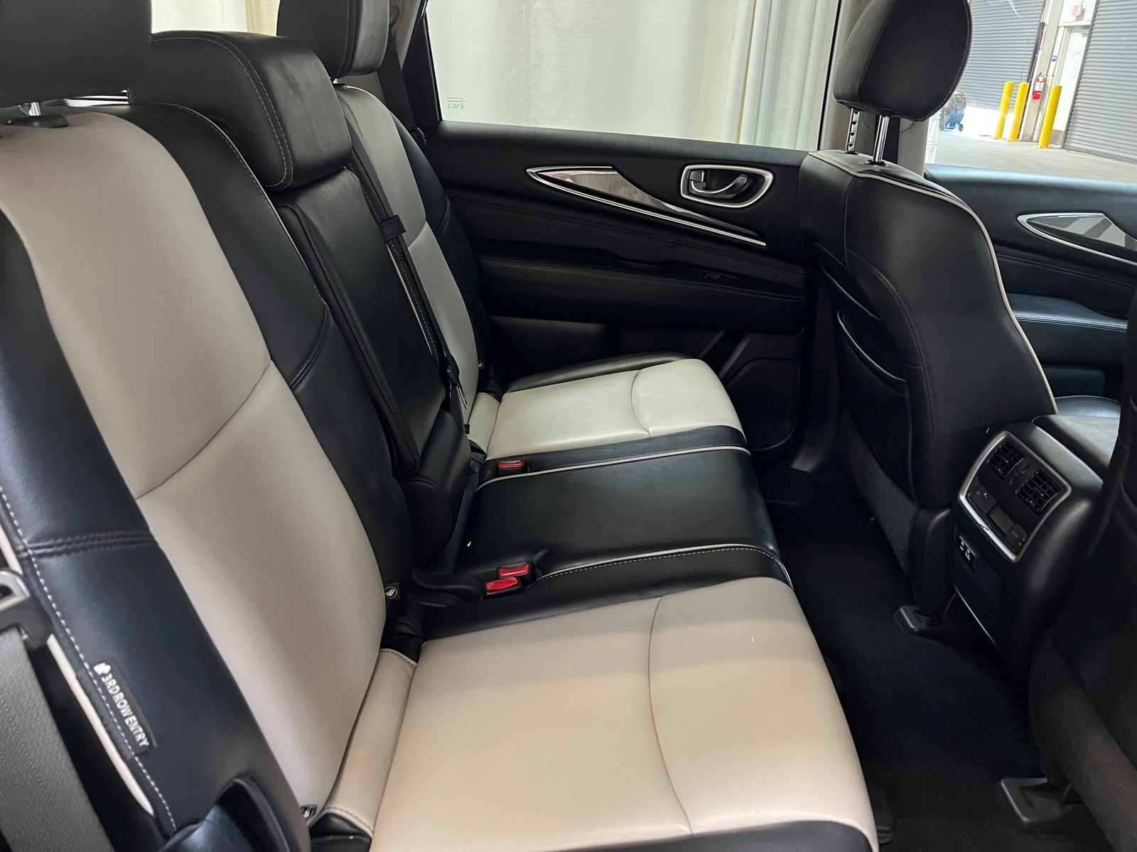 Thumbnail: 2020 INFINITI QX60 - 5