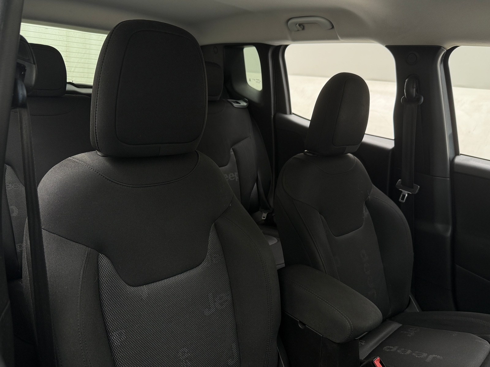 Thumbnail: 2017 Jeep Renegade - 2
