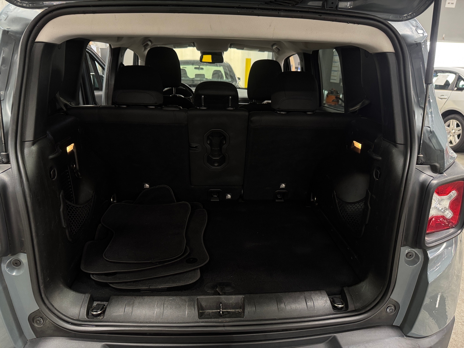 Thumbnail: 2017 Jeep Renegade - 7
