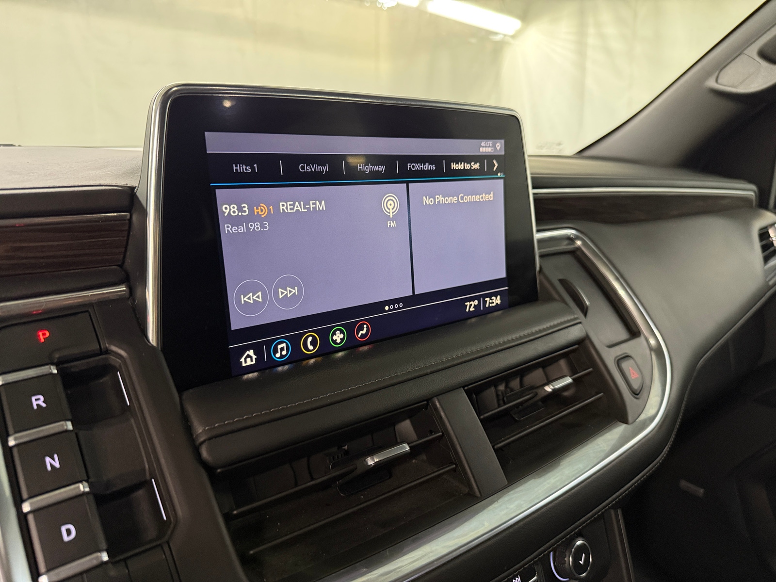 Thumbnail: 2021 Chevrolet Tahoe - 3