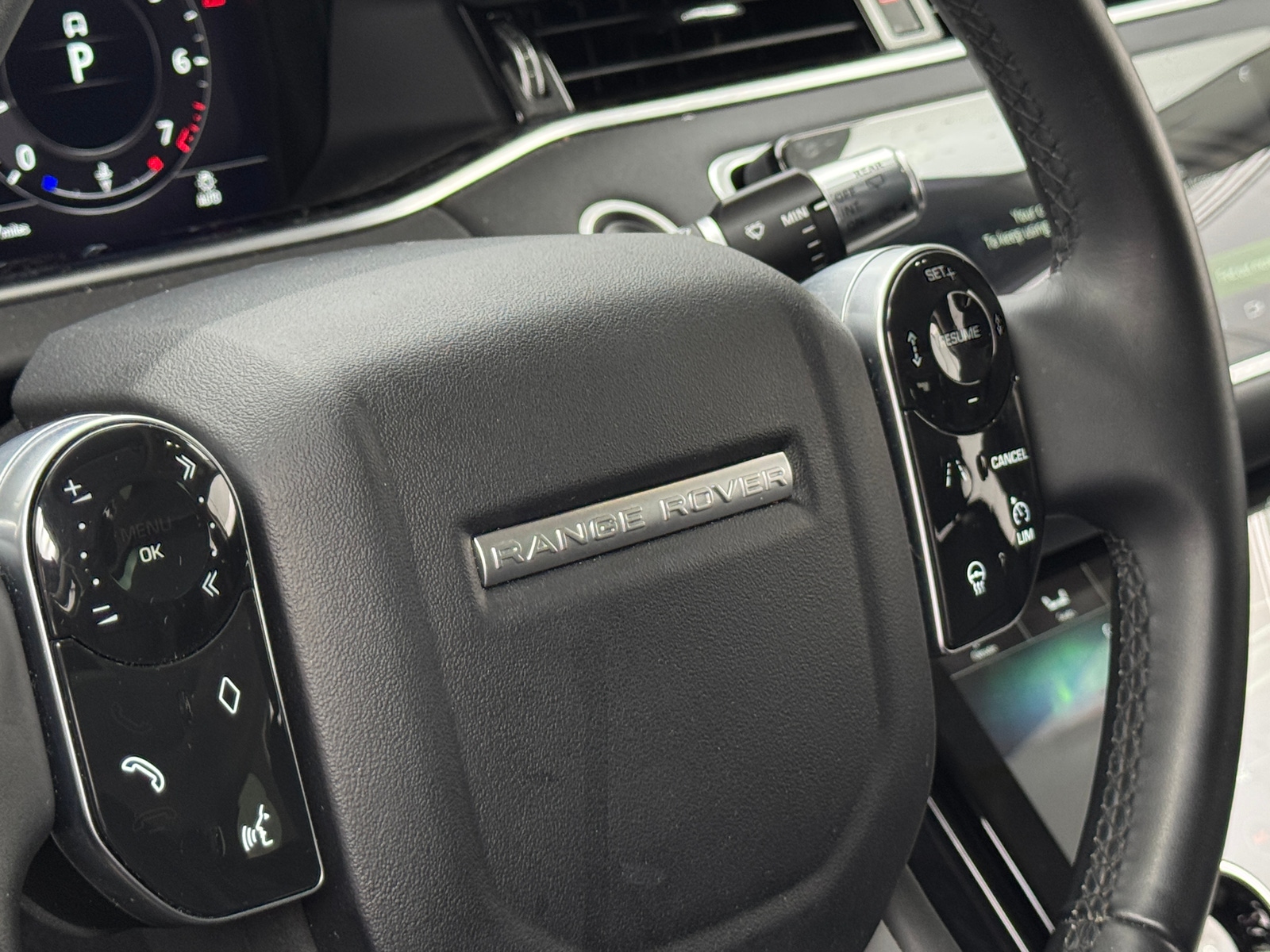 Thumbnail: 2020 Land Rover Range Rover Evoque - 4