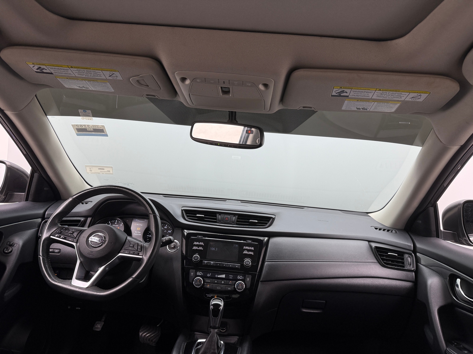 Thumbnail: 2017 Nissan Rogue - 3