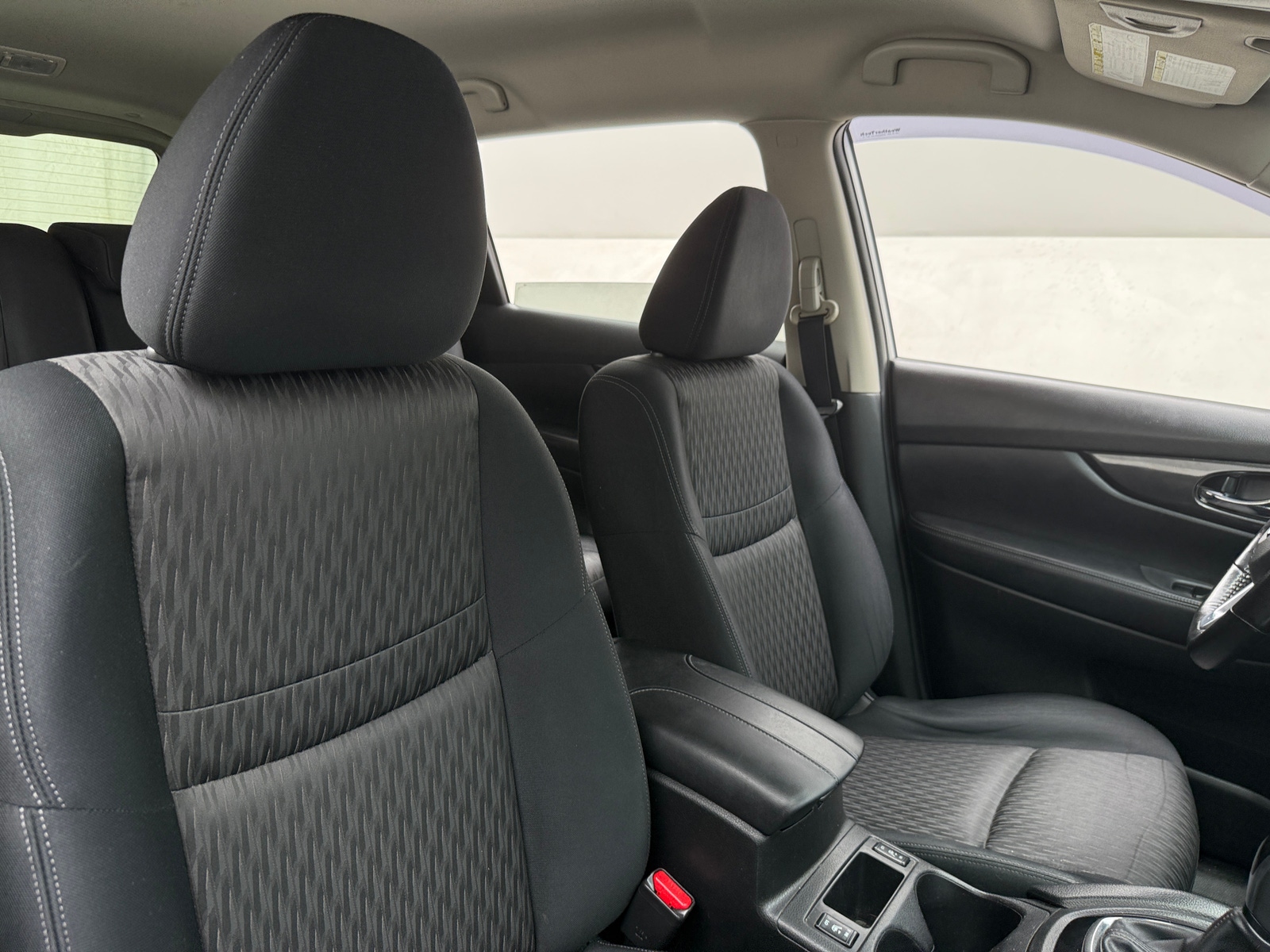 Thumbnail: 2017 Nissan Rogue - 2