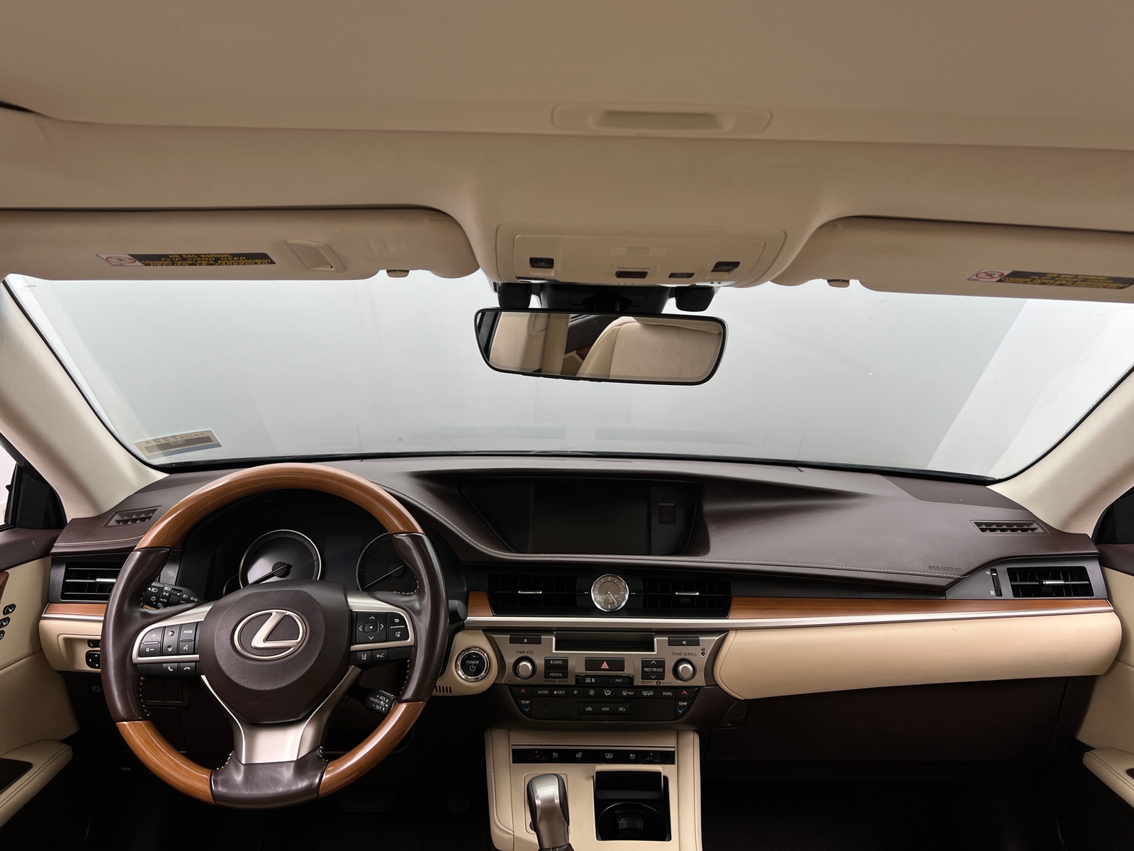 Thumbnail: 2018 Lexus ES - 2