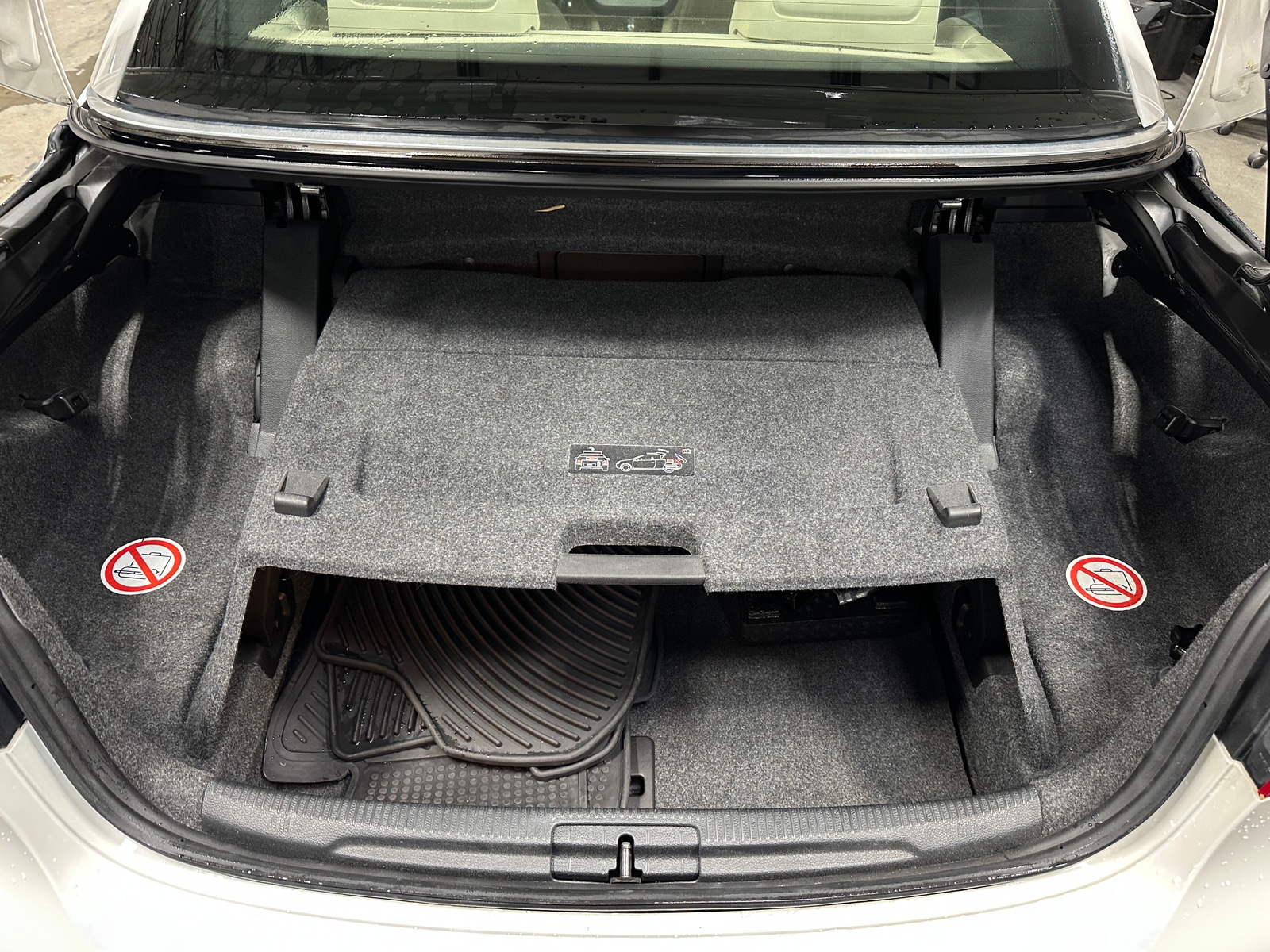 Thumbnail: 2014 Volkswagen Eos - 6