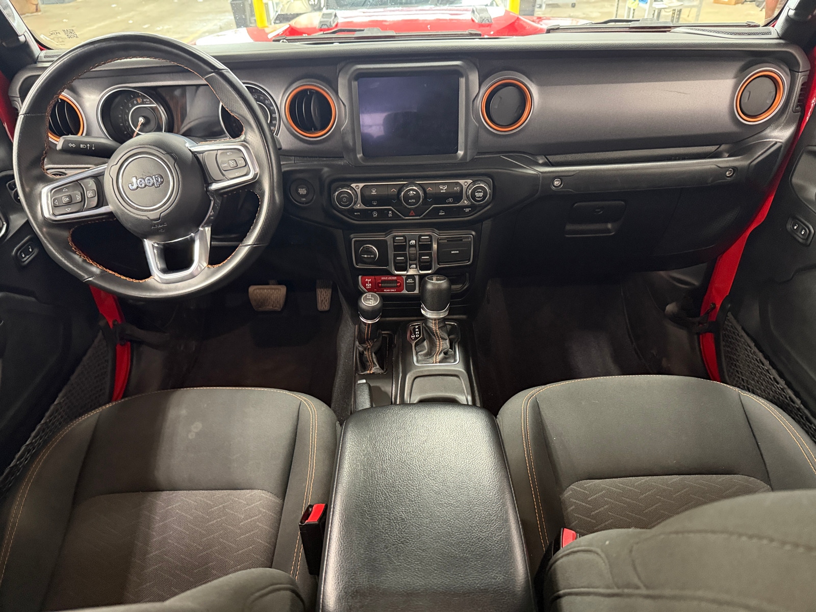 Thumbnail: 2023 Jeep Gladiator - 3