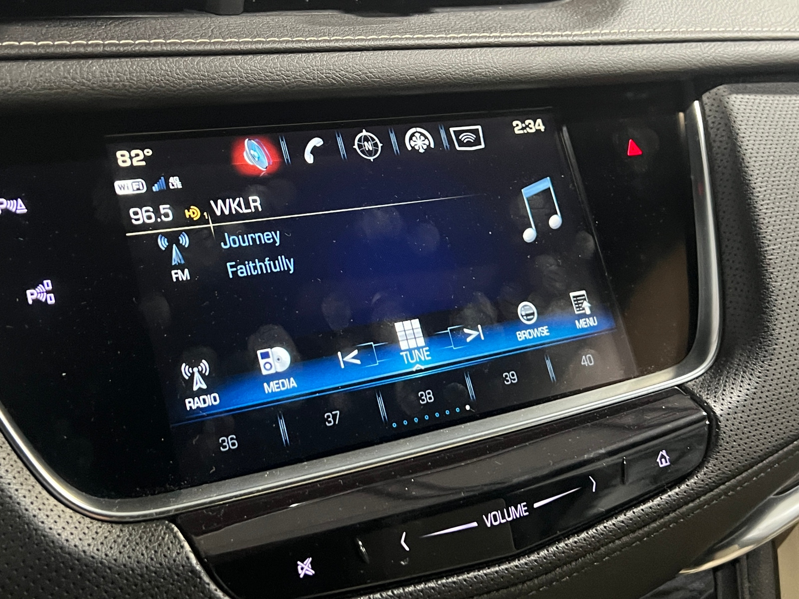 Thumbnail: 2018 Cadillac XT5 - 3