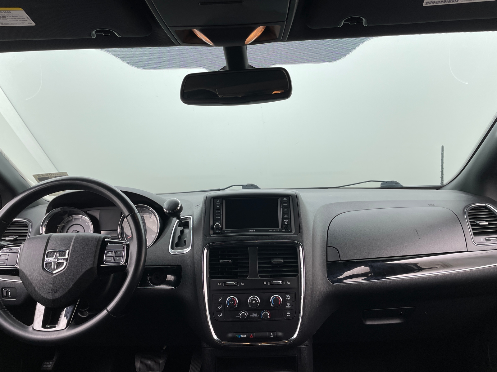 Thumbnail: 2019 Dodge Grand Caravan - 3
