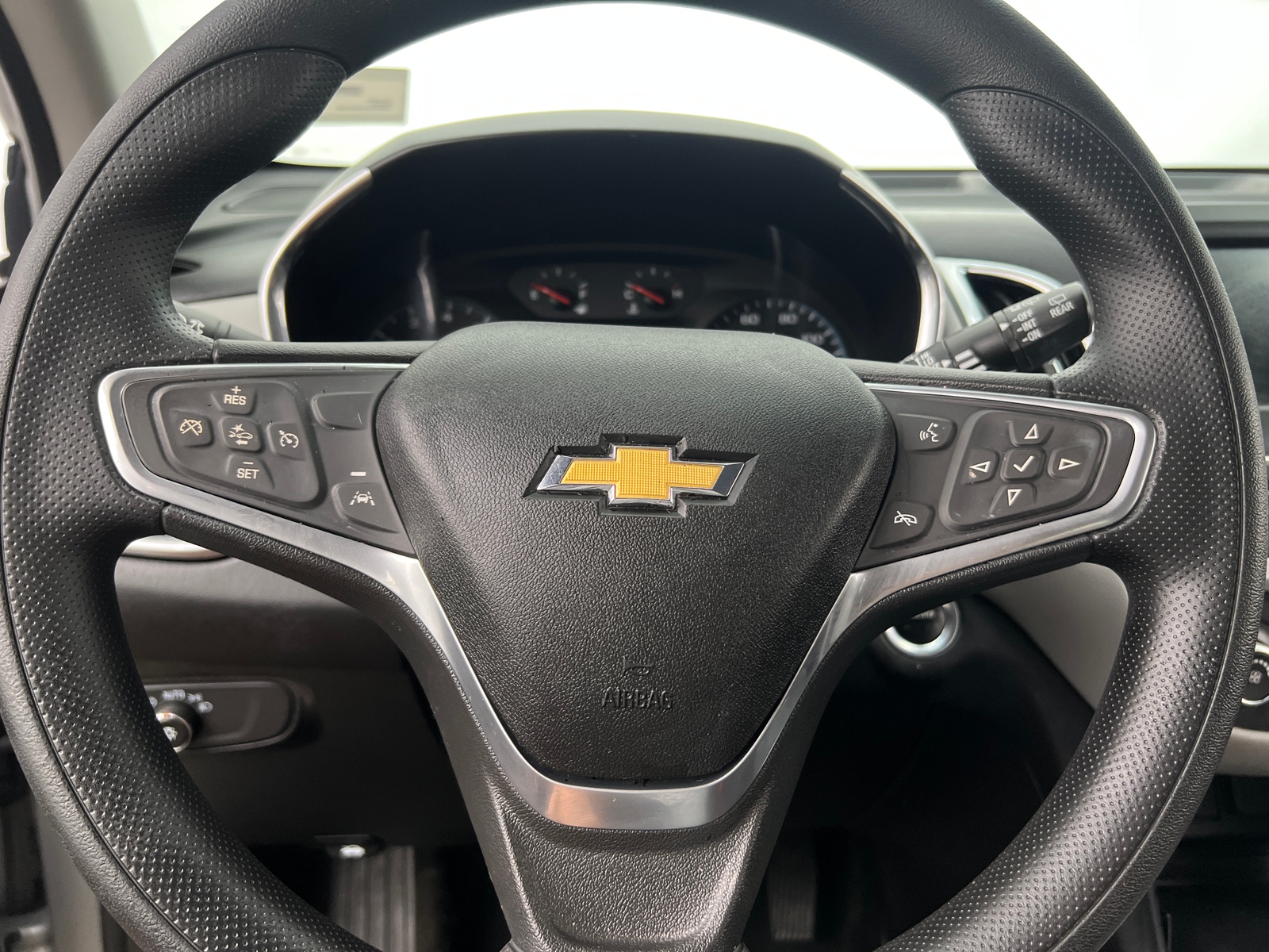 Thumbnail: 2022 Chevrolet Equinox - 5