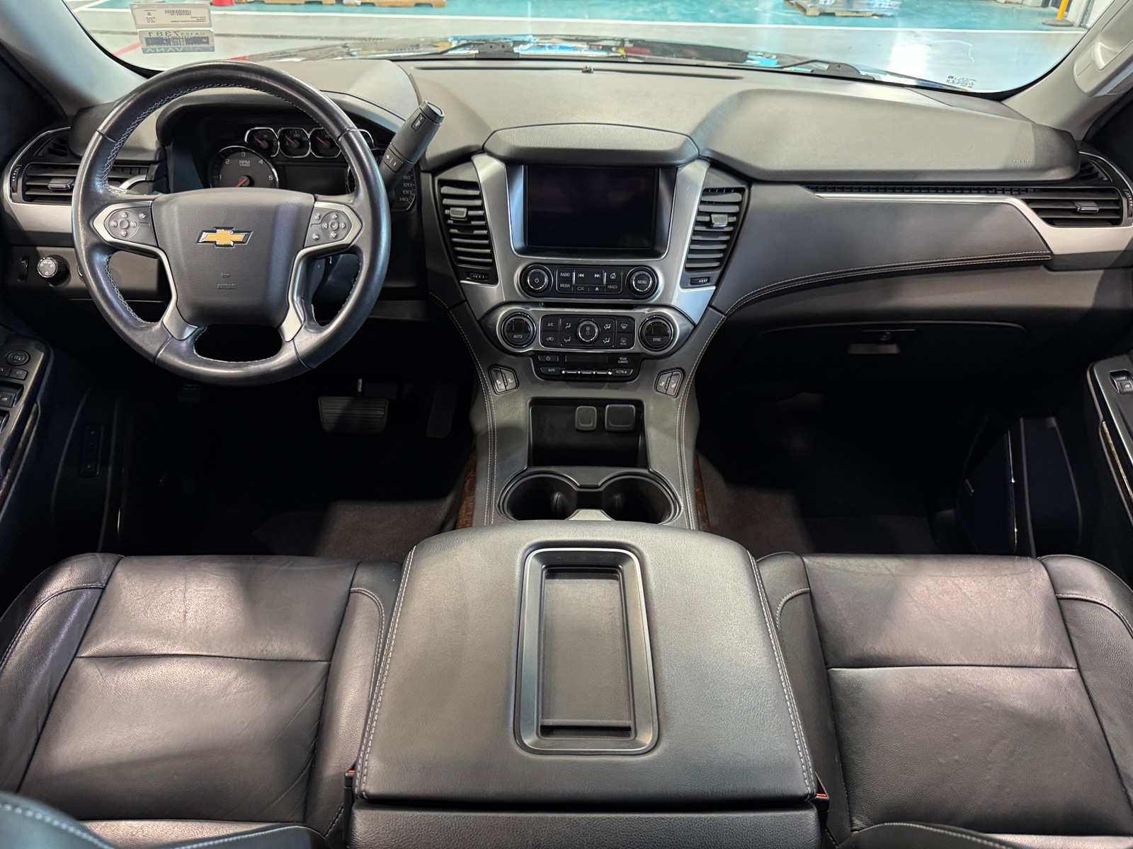 Thumbnail: 2019 Chevrolet Tahoe - 2