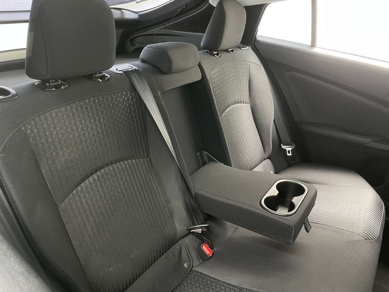 Thumbnail: 2016 Toyota Prius - 6