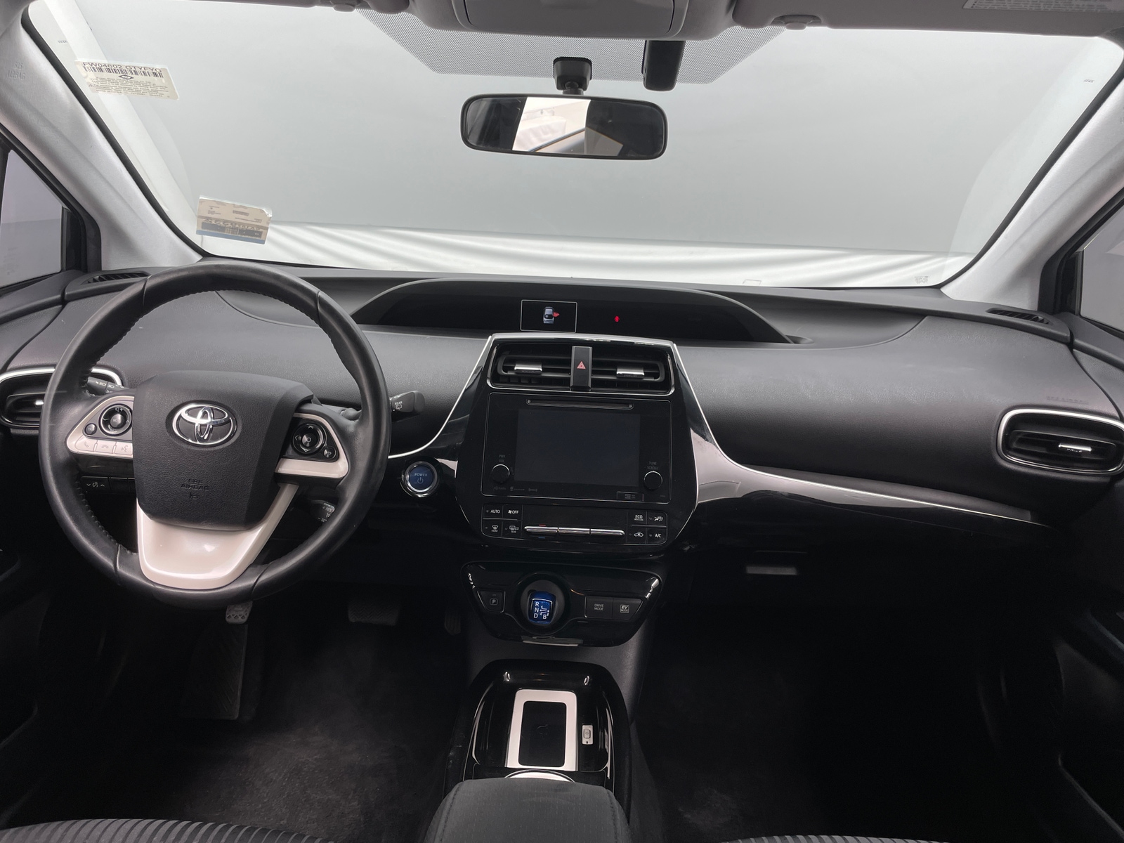 Thumbnail: 2016 Toyota Prius - 3